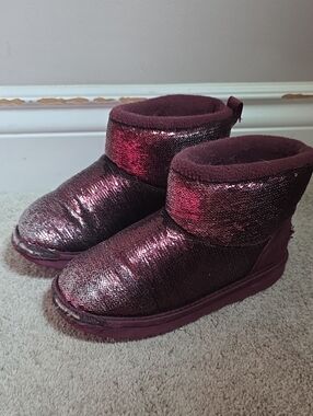 UGG Kids Sequin Ankle Boots in Burgundy